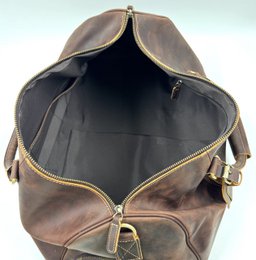 Borsa da viaggio in pelle oliata fatta a mano – Borsone artigianale "Navigator" da 50 cm con scomparto per scarpe dedicato
