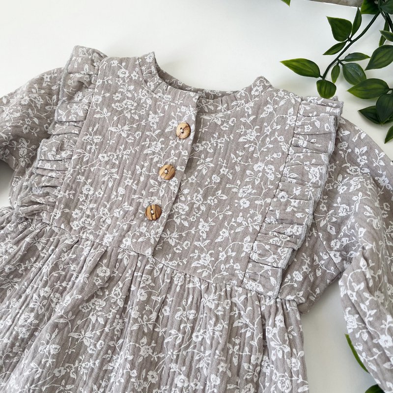 Dress ruffle ruffle
