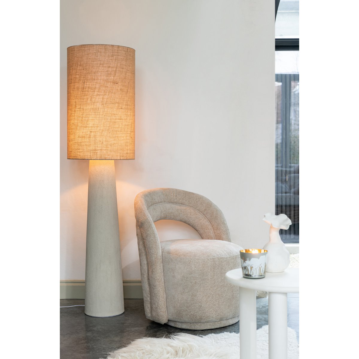 J-Line Stehleuchte Ava – Fiberglas/Jute – Natur – groß