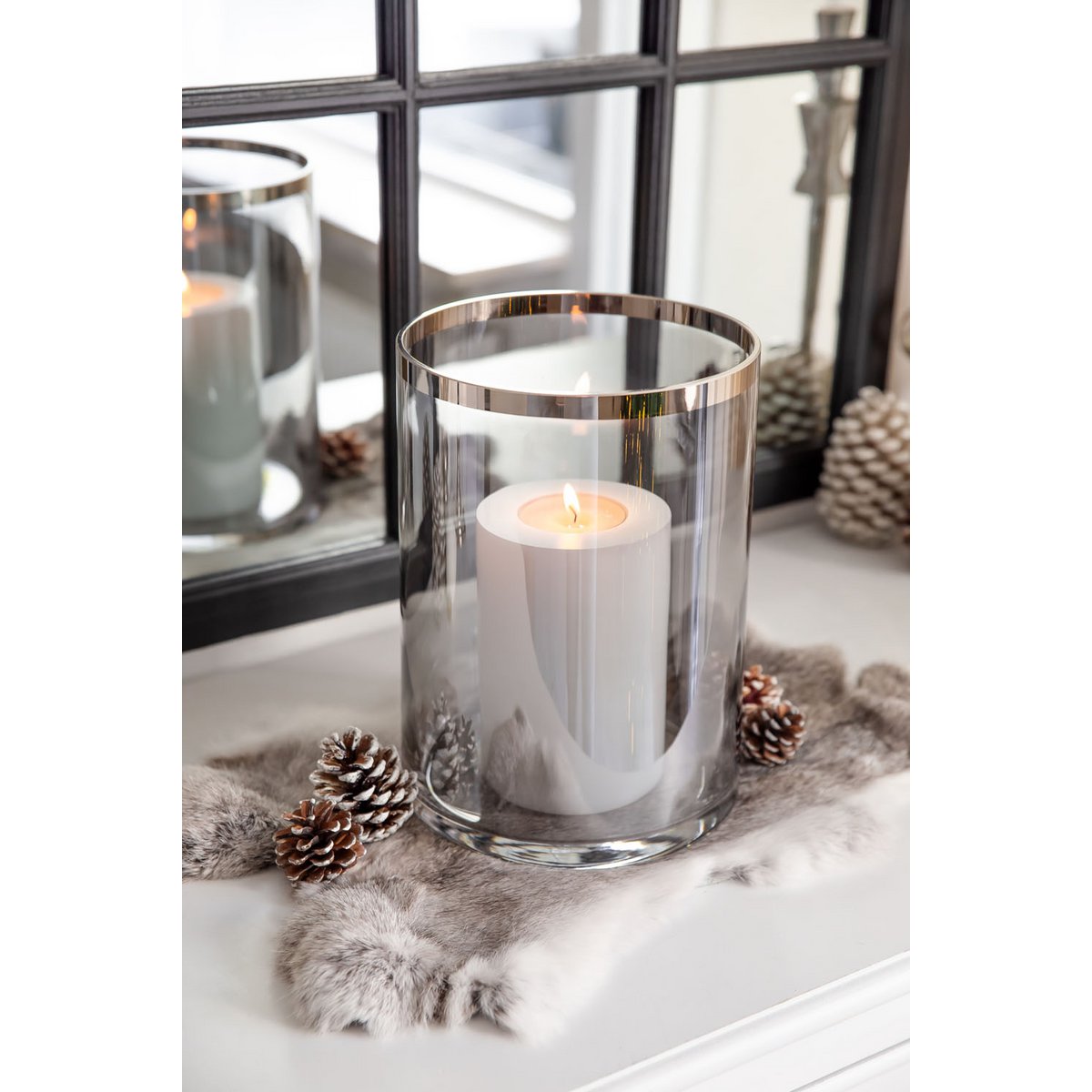 Zeus lantern with platinum edge, dark glass