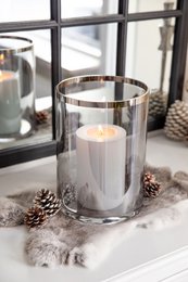 Zeus lantern with platinum edge, dark glass