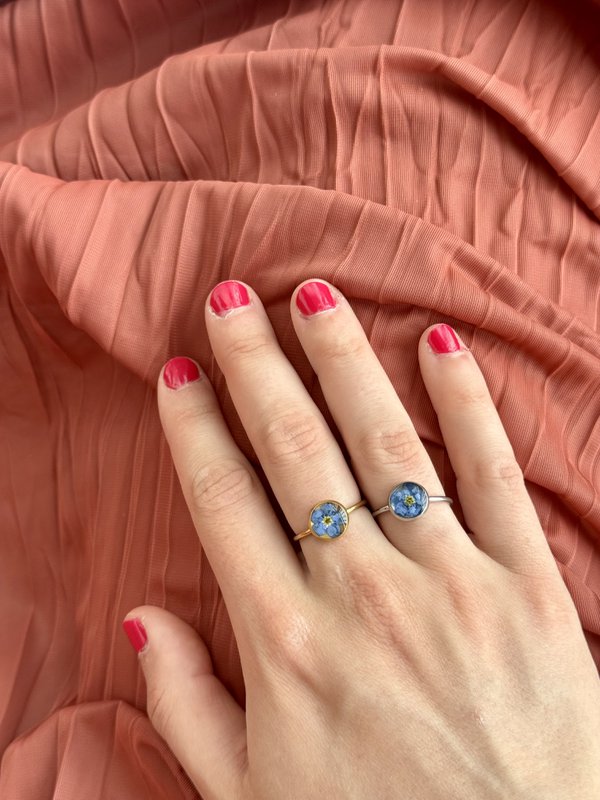 Stainless Steel Ring with real Forget-me-not flower