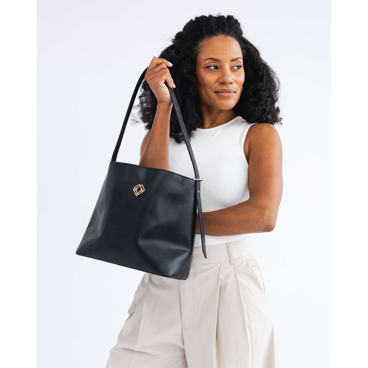 Bucket Bag Nila Bamboo Leather Black