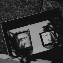 Cactus Blossom Leather Feel Gift Pack: Duftlys og duftpinde