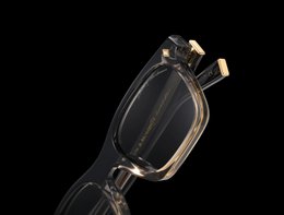 Walton et Mortimer NO. 54 : Lunettes de soleil grises transparentes "Inferno"