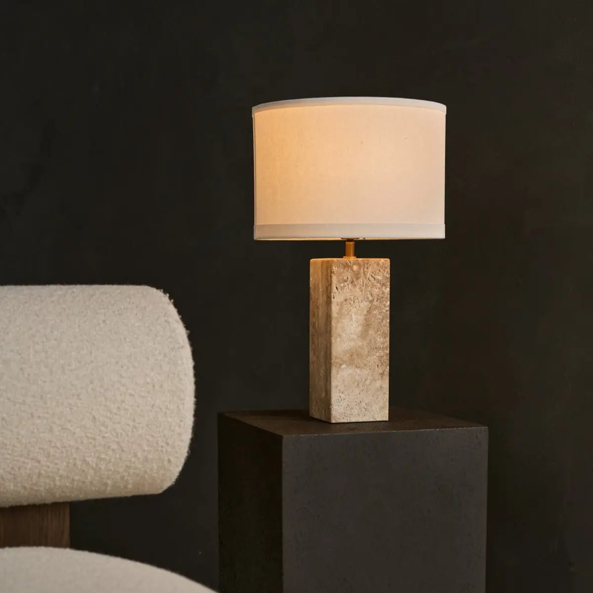 Lampada in travertino Rosie
