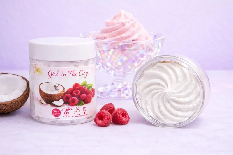 Pisket kokos hindbær kropssmør – 100 % naturlig shea Chantilly