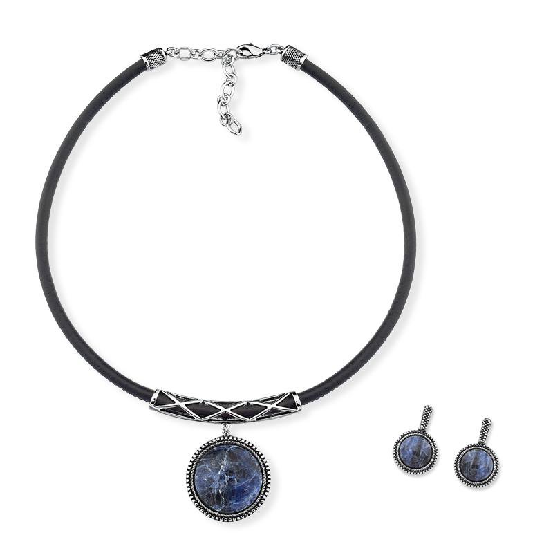 Ensemble plaqué argent antique et cuir noir