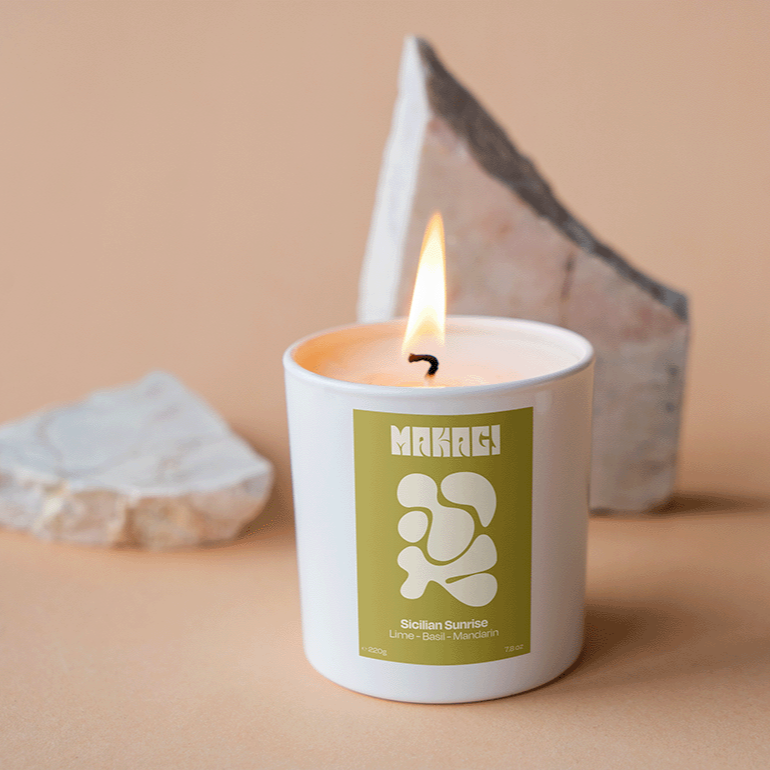 Cougie de parfum dans le verre du lever du soleil sicilien - citron vert, basilic et mandarin