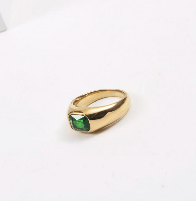 Lola - Green Stone Statement Gold Band