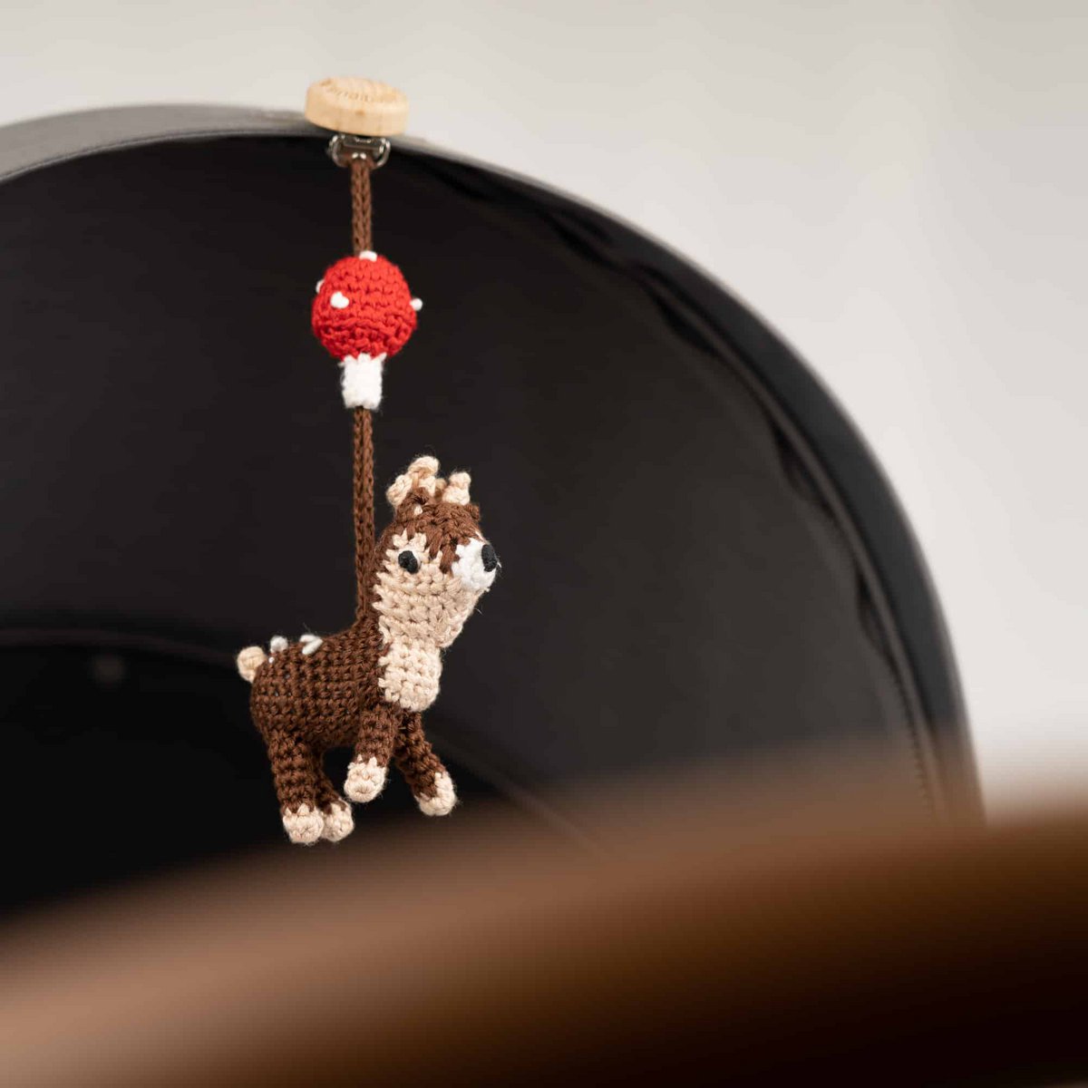 Gioco all'uncinetto con ciondolo ad arco cervo AUDREY