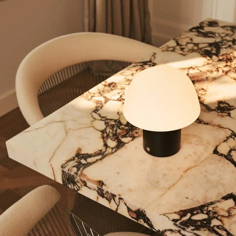 Yannick Black Trådløs Bordlampe