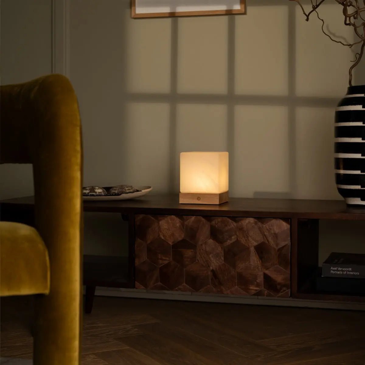 Lámpara de madera inalámbrica Yce marrón claro