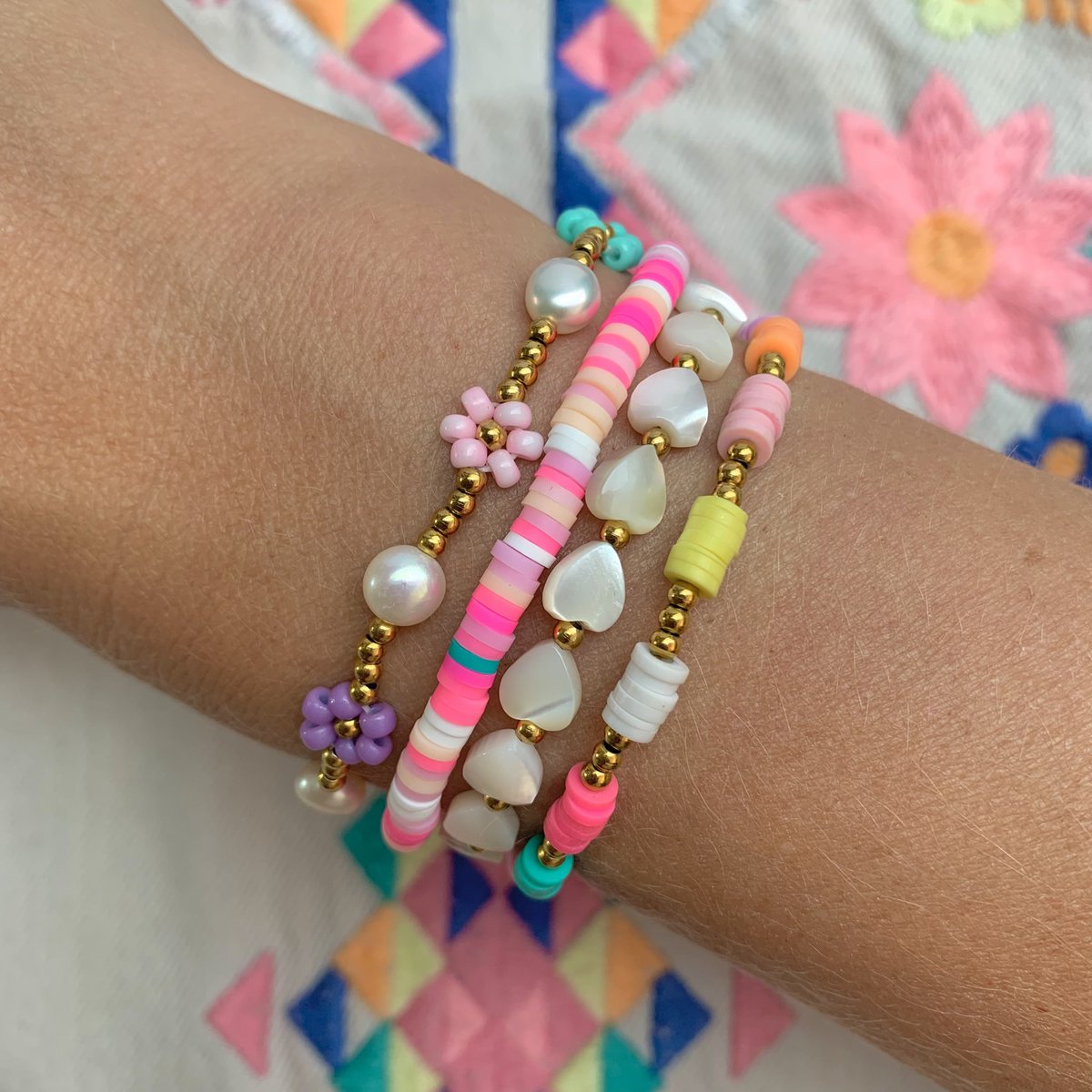 Bracelet | Mother of pearl hearts