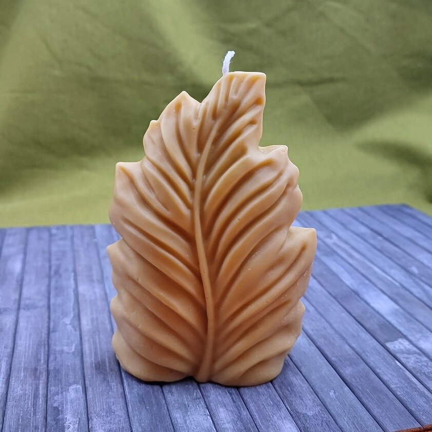 Beeswax and Soy Foglia Shaped Candle