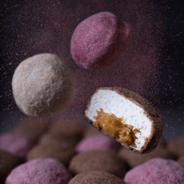 CAJA DE MALLOWS RELLENOS DE CARAMELO + CHOCOLATE DOBLE CARAMELO - 5UNDS