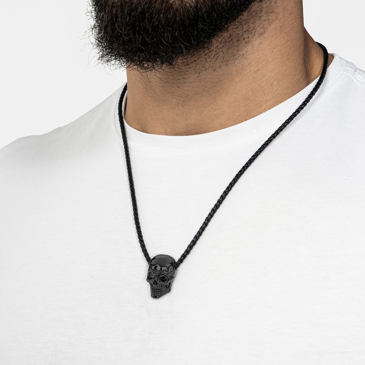 Collier en cuir "Crâne"