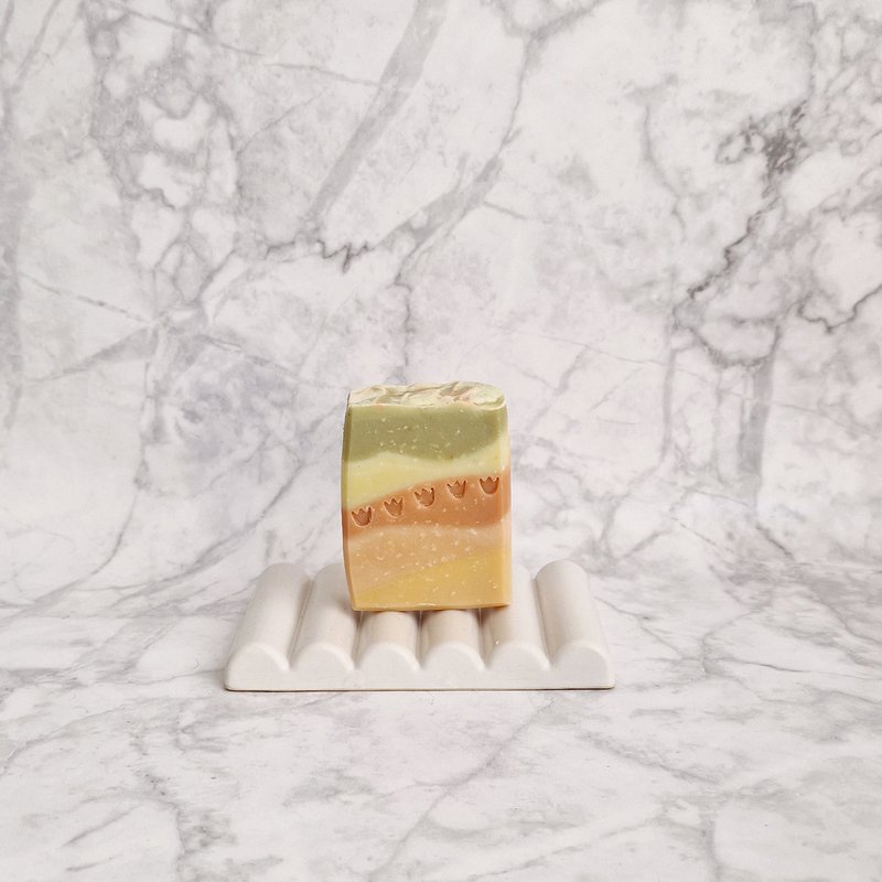 Tulp håndlavet sæbe | Mandarin, neroli og lavendel