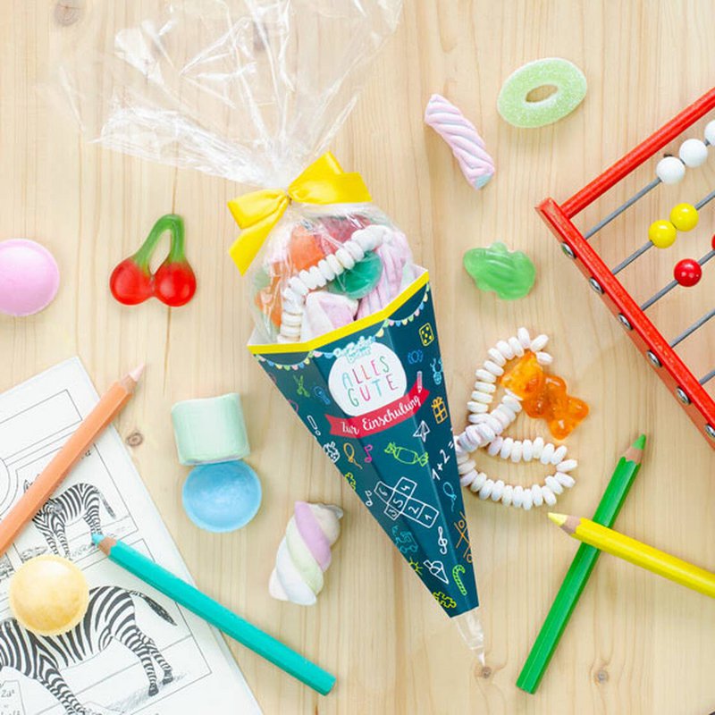 Zuckertüte Einschulung Bunte Süßigkeiten Mischung Kinder