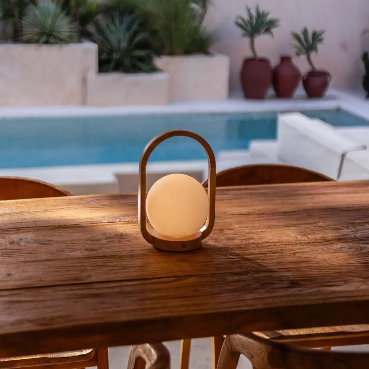 Lampada ricaricabile in legno Skye marrone chiaro