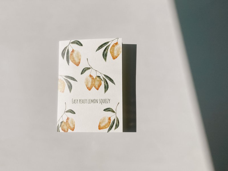 Tarjeta doblada fácil de exprimir con limón