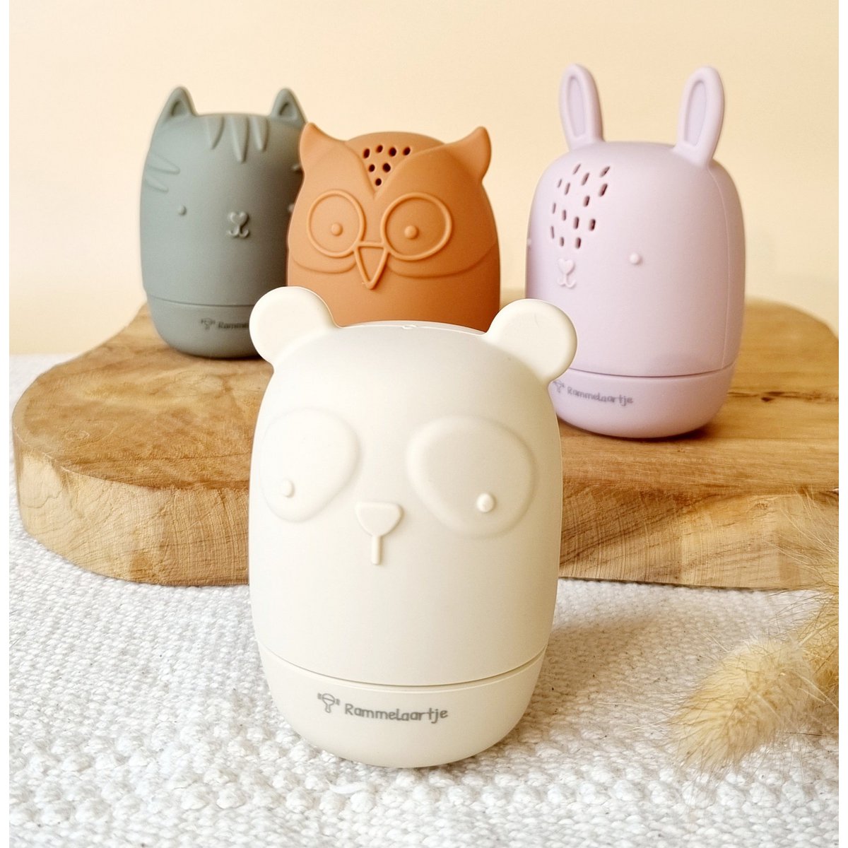 Set of 4 silicone bath toys Earth tones