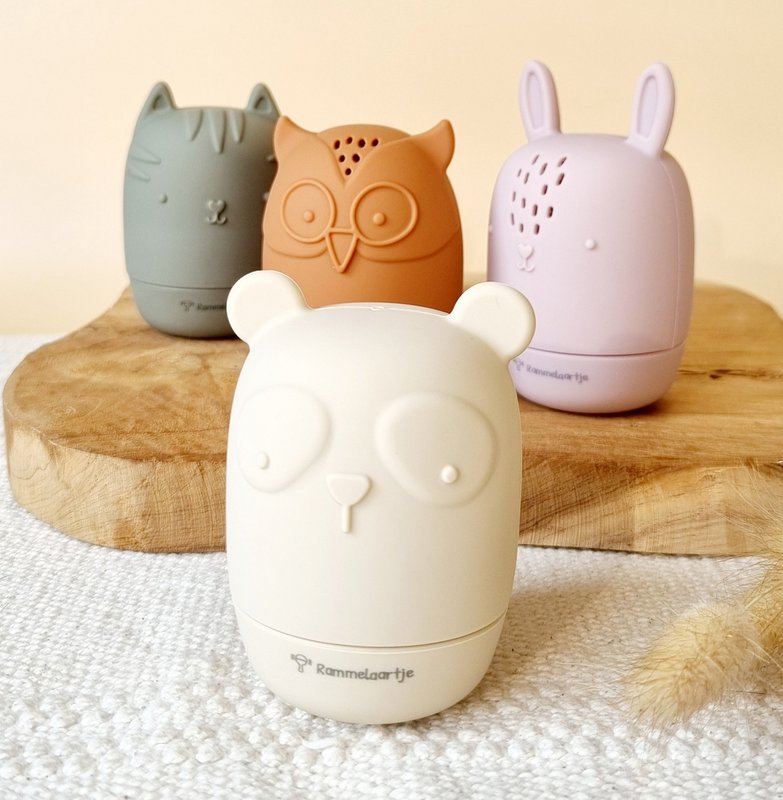 Set of 4 silicone bath toys Earth tones