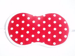 Maska do spania w Polkadoty