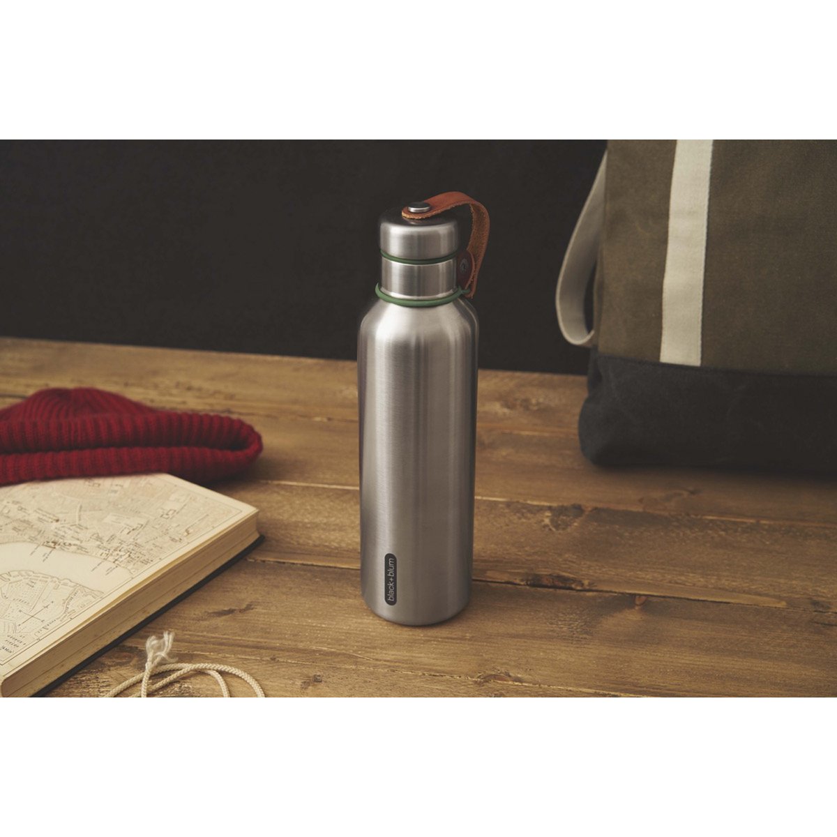 SORT + BLUM isoleret flaske i rustfrit stål | Vandtæt | 750ml | Ocean