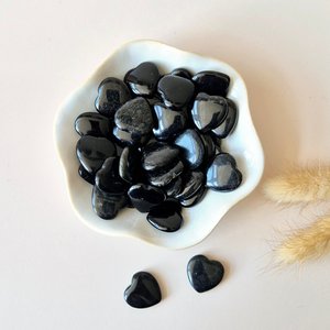 Mini Hart - Zwarte Obsidiaan zaksteen zorgensteen