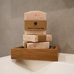 Goat Hair Bath Glove with Jasmine & Honey Soap
