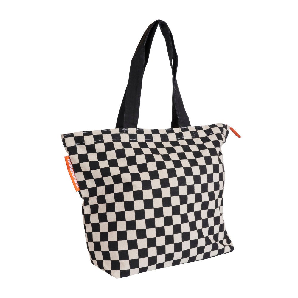Comprador sostenible Rich Black. Hecho de lino de cama reciclado