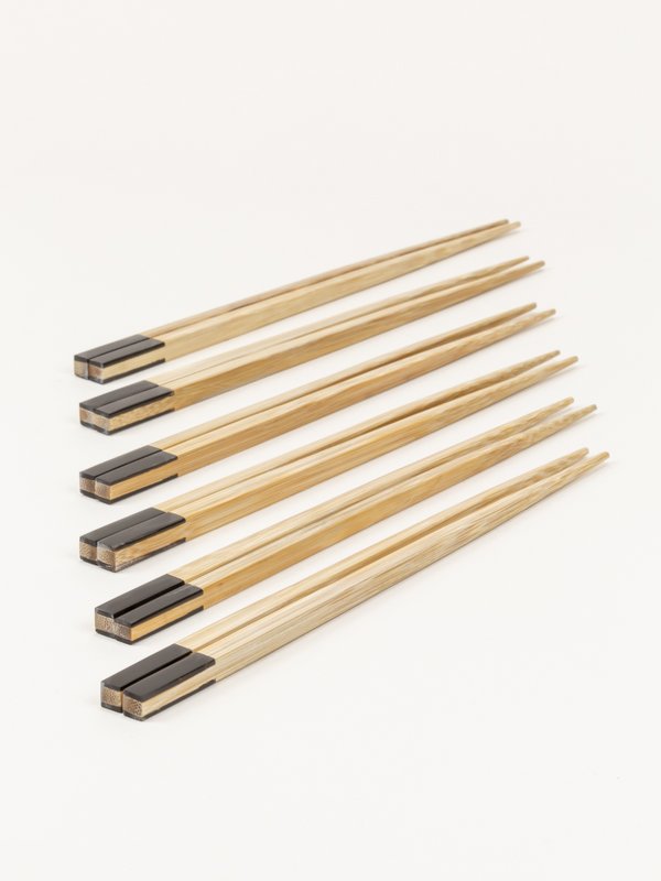 Set de 6 pares de palillos en bambú y cuerno negro