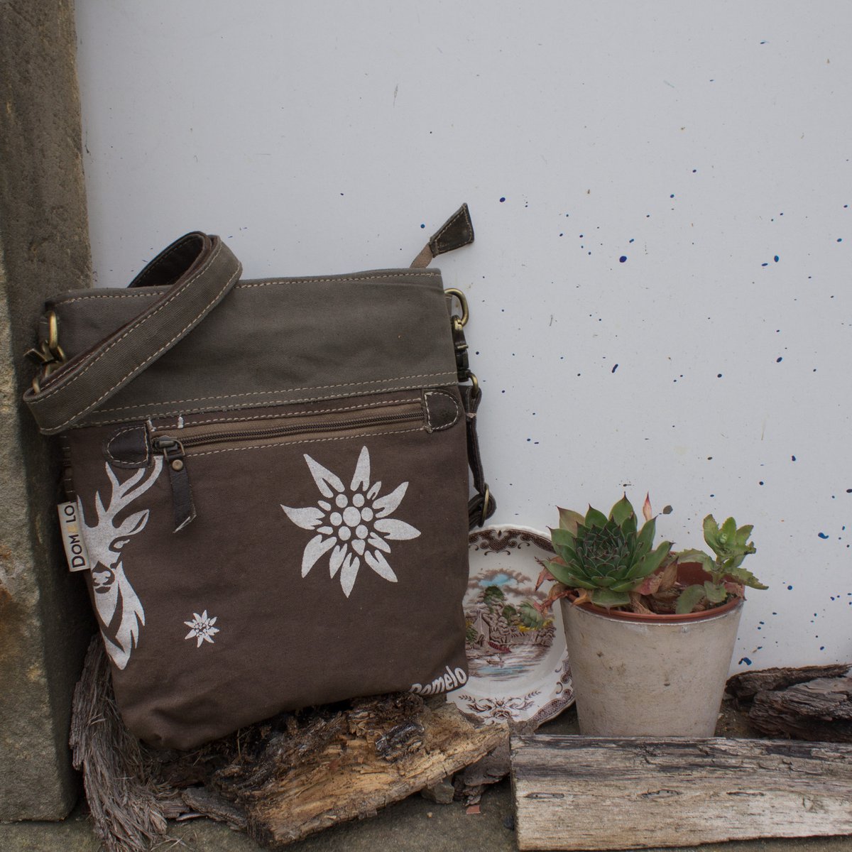 Domelo traditional bag. Women's shoulder bag. Dirndl shoulder bag made of canvas and leather. Handbag in traditional style with deer edelweiss print. Crossbody bag for women as Oktoberfest accessories.