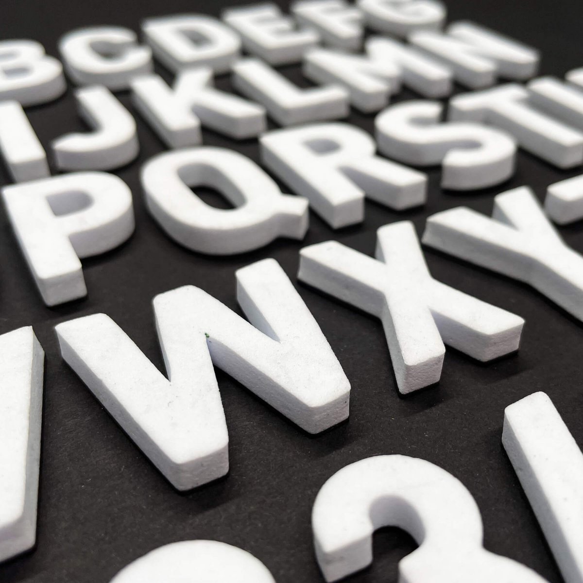 Modern magnetic letters - Unique Colors
