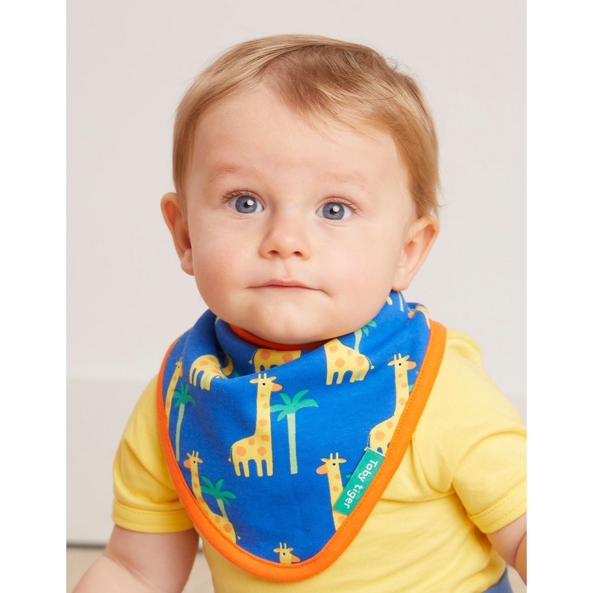 Organic cotton baby cloth with giraffe print