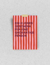 Postcard "A little something"