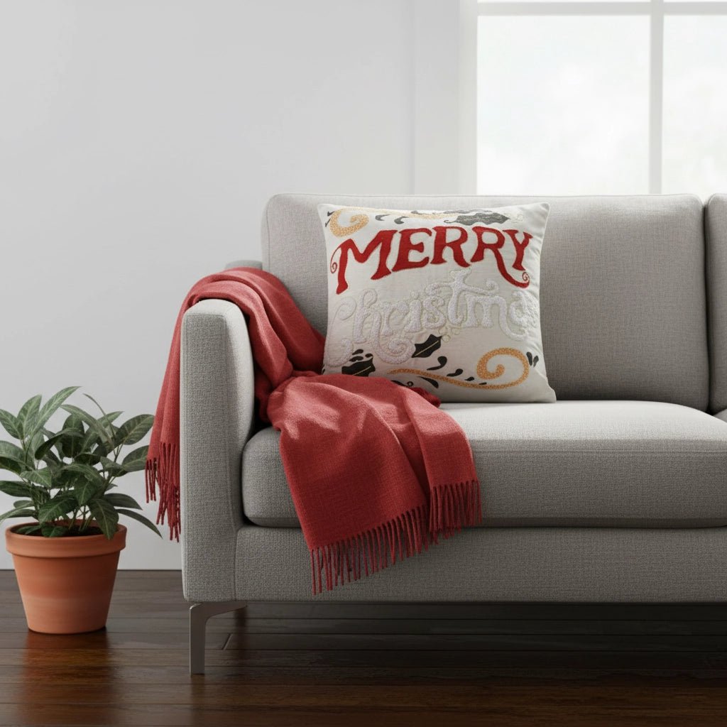 Beige & Rouge Brodé – Housse de Coussin / Kussenhoes – Noël 45×45 cm – Urbane Hide
