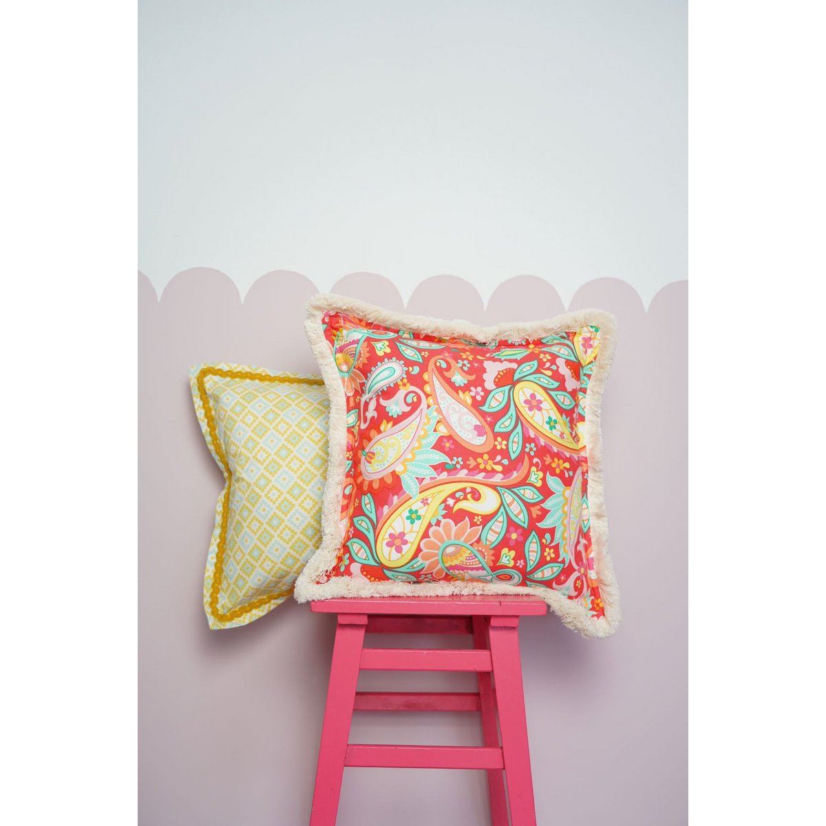 Funda de almohada con flecos "Armonía roja"