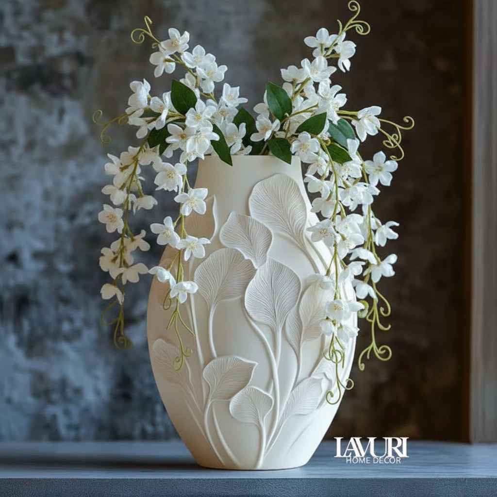 Les Fleurs "Water Lily" - Vase for Dried Flowers like Pampas Grass, 11 x 7.5 cm, Round Ceramic Vase with Petal Pattern