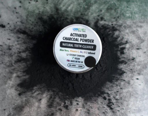 Poudre de charbon actif