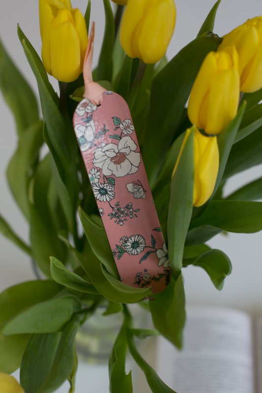 Blomstertrykt træmærkning
