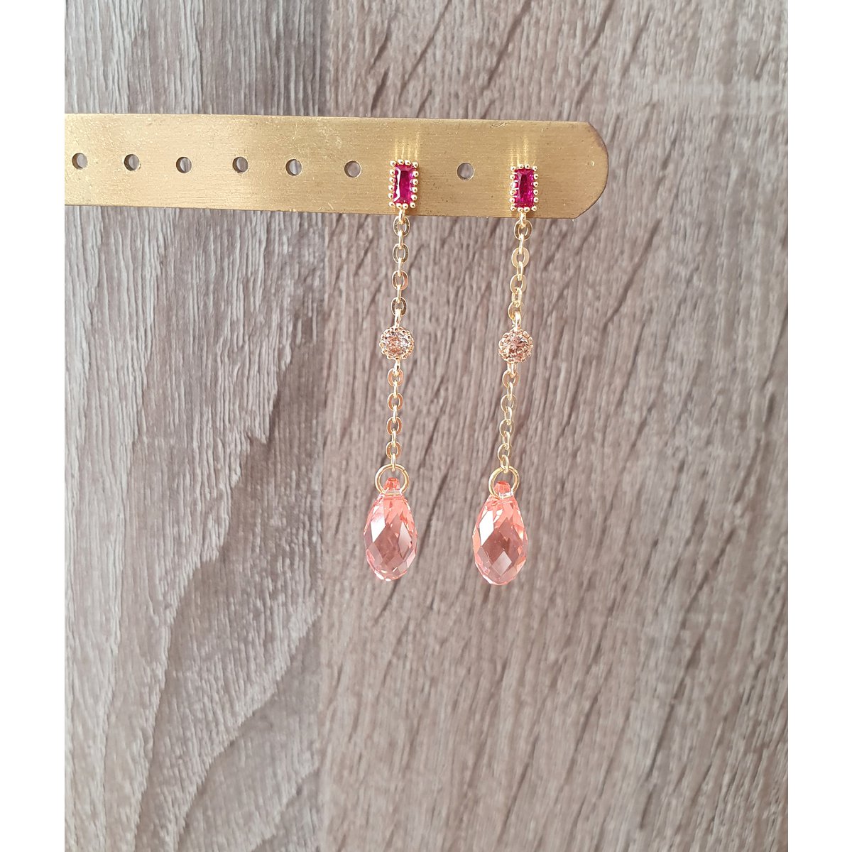 18K gold plated Pink stud earrings with Rose Peach crystals