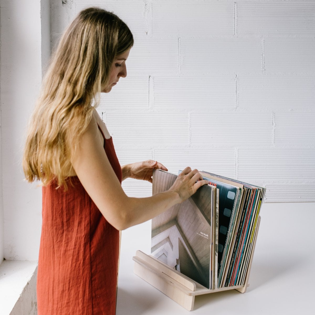 Understøttelse af vinylplader og bøger - LA GATZARA