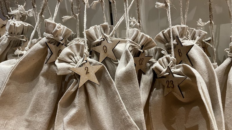 Calendrier de l'Avent Chiffres 1-24 "Etoiles"