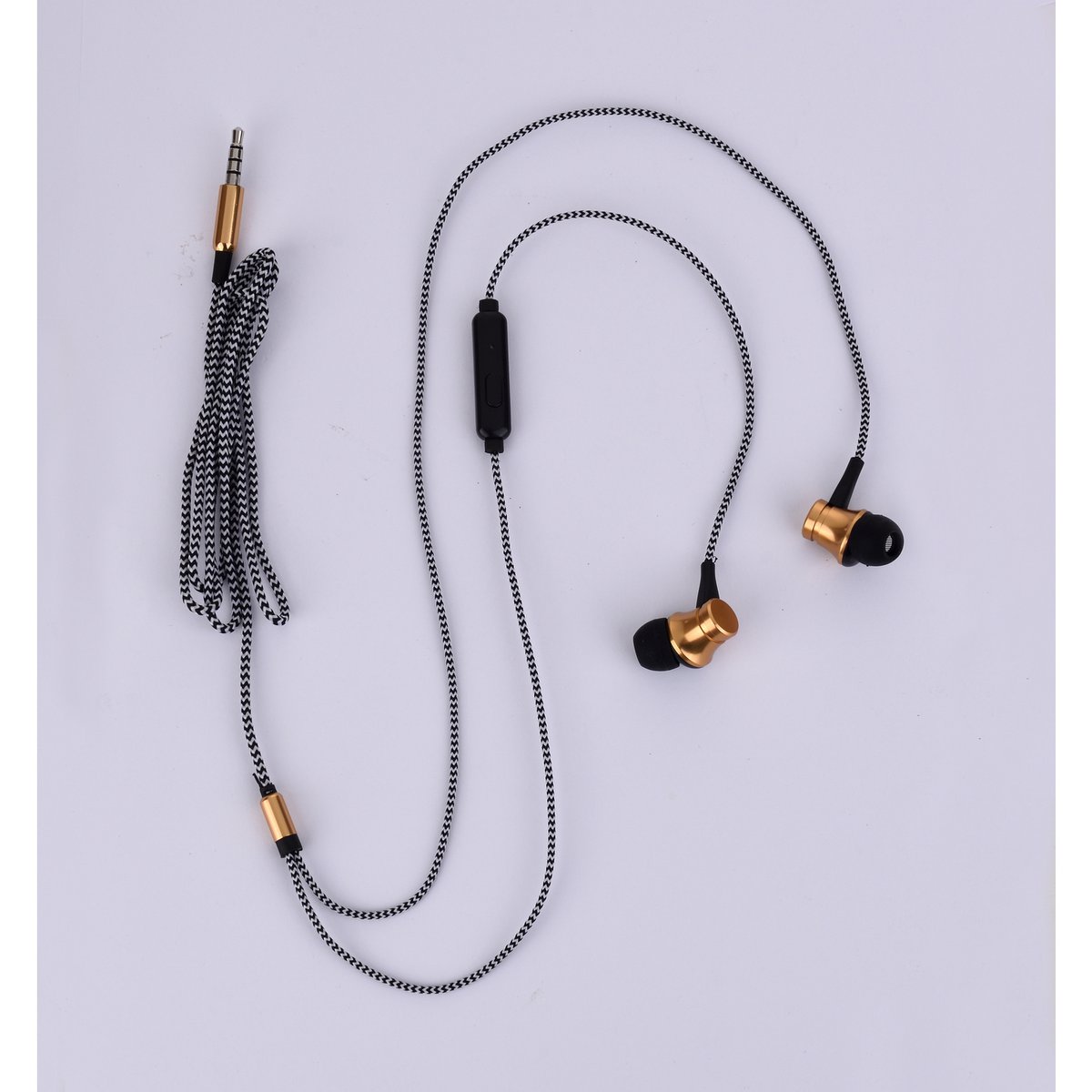 Kabelgebundene Stereo-In-Ear-Kopfhörer mit Mikrofon, Metallohrhörer, optimale Klangqualität, 3,5-mm-Klinkenstecker