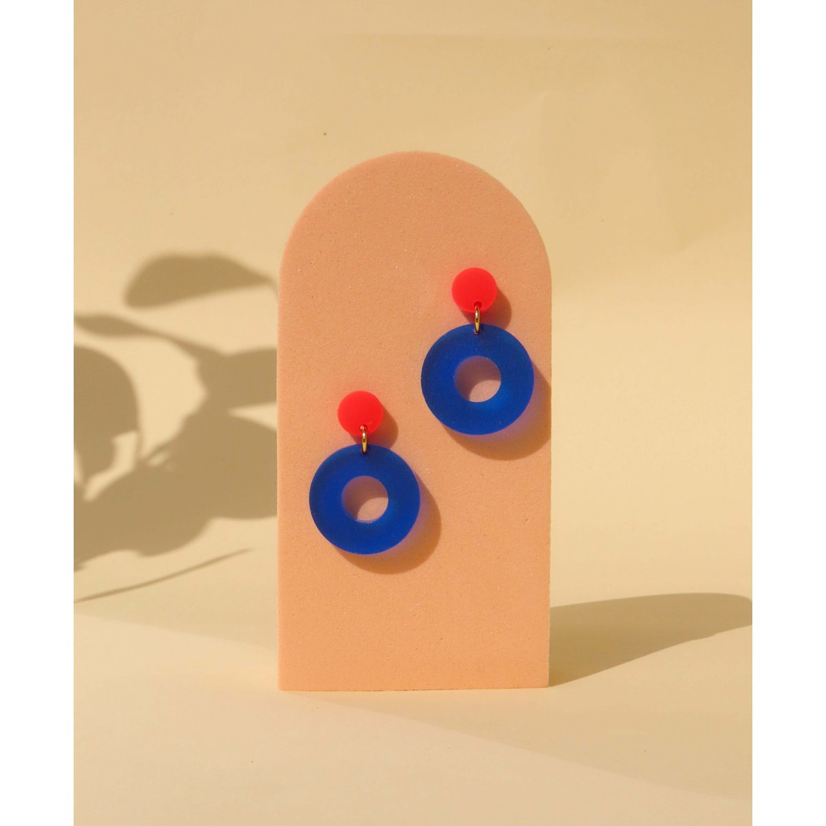 Colorblock Circle stud earrings in fire red ink blue