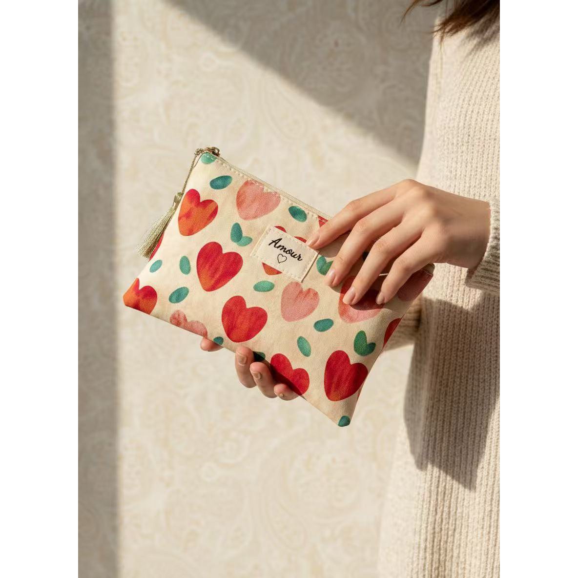 Toilettas etui 14x20 cm bedrukte harten Love gift pompon