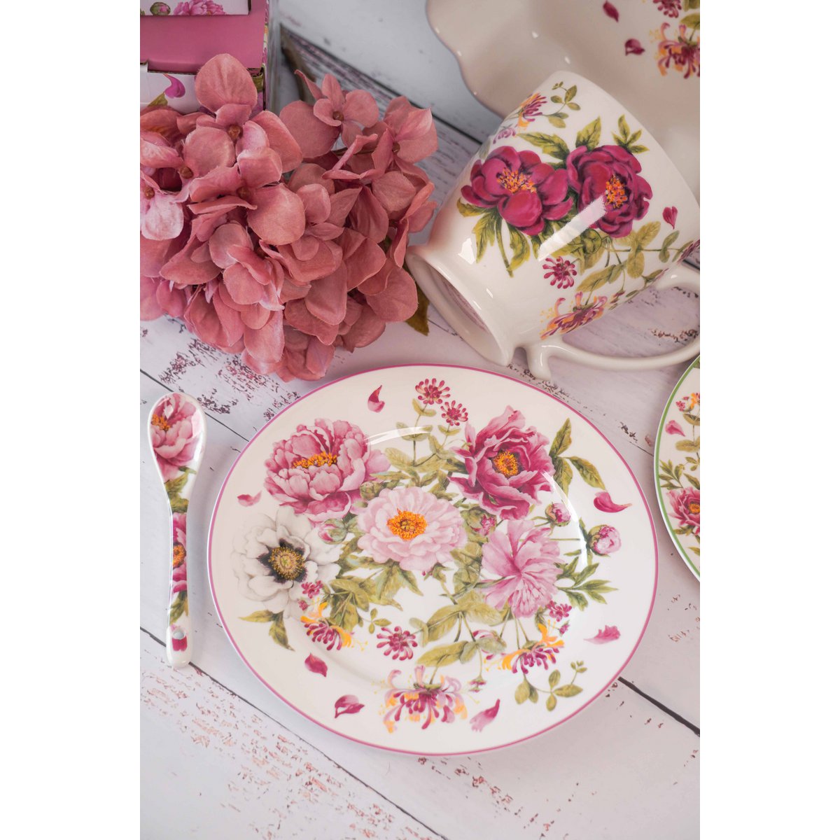 Plato postre de porcelana Peony Bouquet 19,5 cm Isabelle Rose