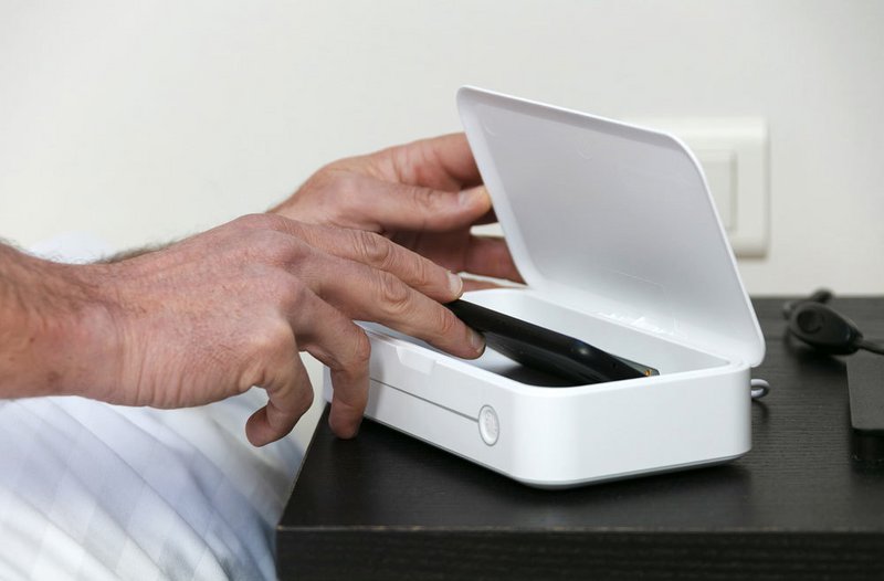 Compact UV sterilizer for small everyday objects - CLIMSOM Pur